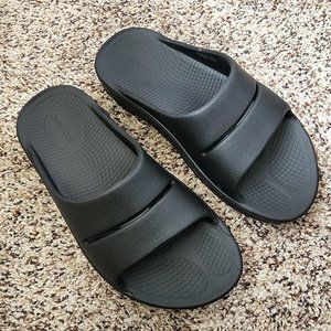 Oofos OOahh Slide Sandals - Black